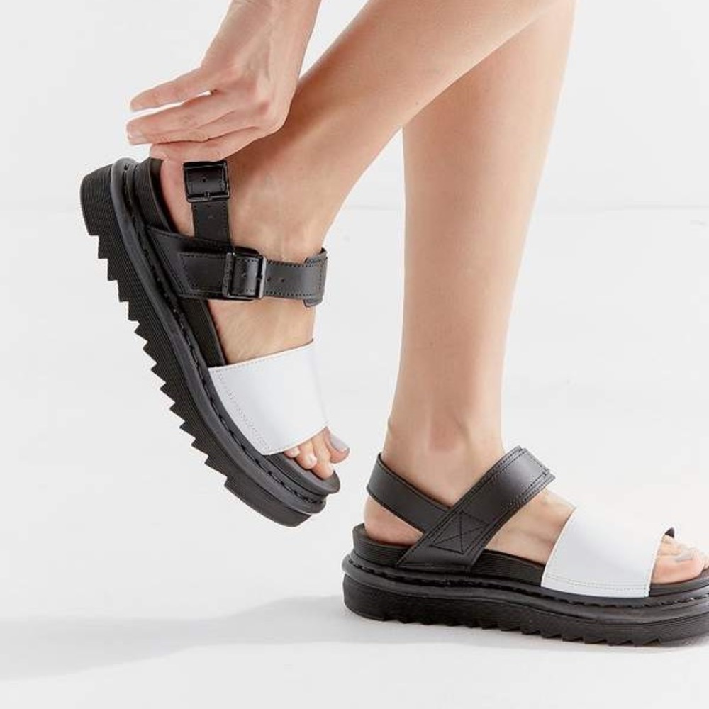 Dr. Martens Voss Two-Tone Sandal Size US 9 EU 40
